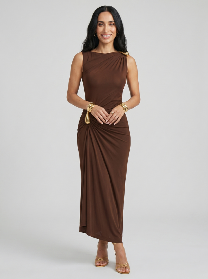 Cinthia | Elegantní šaty se zlatými sponami