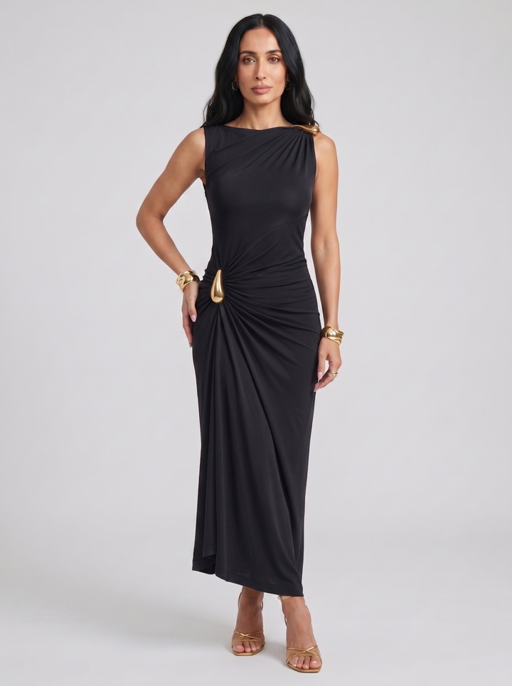 Cinthia | Elegantní šaty se zlatými sponami